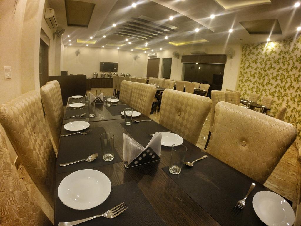 V Resorts Rajaji National Park Rishīkesh المظهر الخارجي الصورة